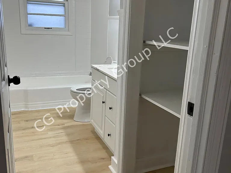475 Virgil Ave — Photo 3