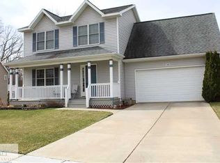 13698 Harvest Ln, Bath, MI 48808