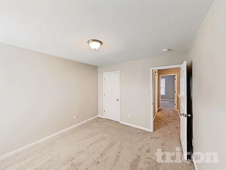 1324 Pondhaven Dr — Photo 11