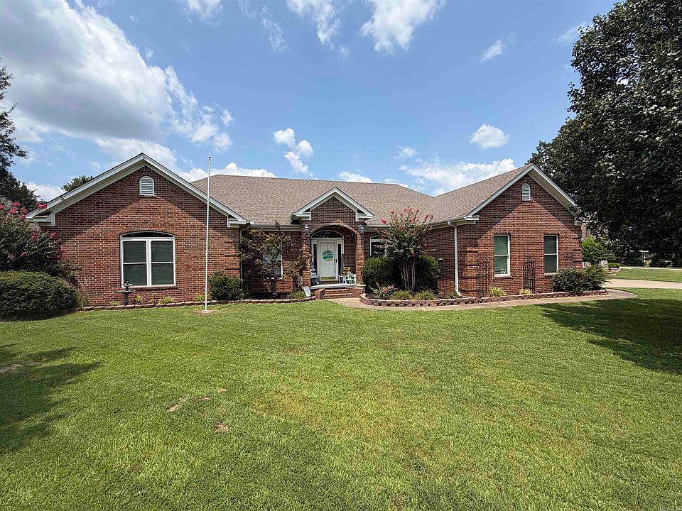 1st image of 1236 Commons Dr