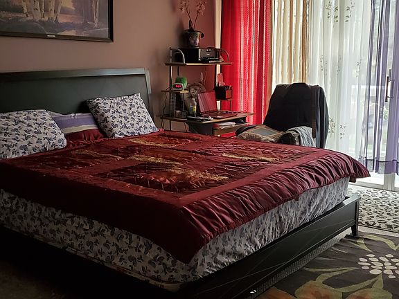 5th image of 1001 Pearce Dr Unit 301