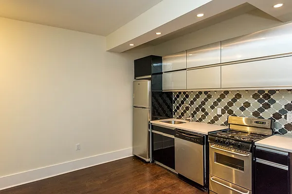 Rented by Nooklyn NYC LLC | media 58