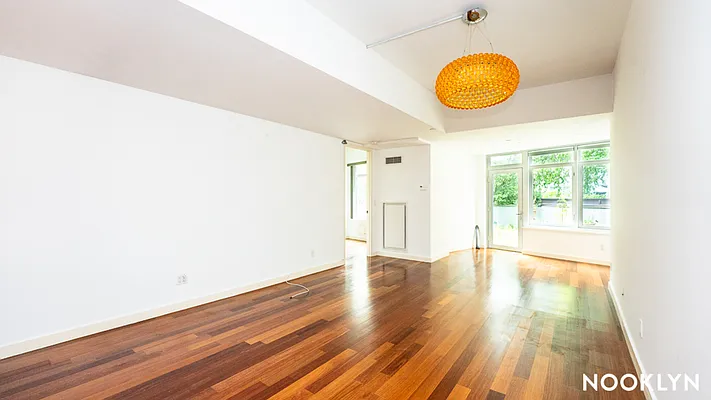 Rented by Nooklyn NYC LLC | media 18