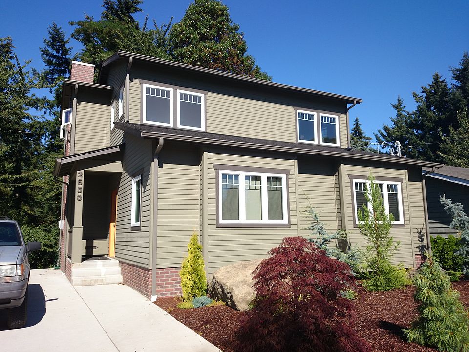 2nd image of 2653 39th Ave SW