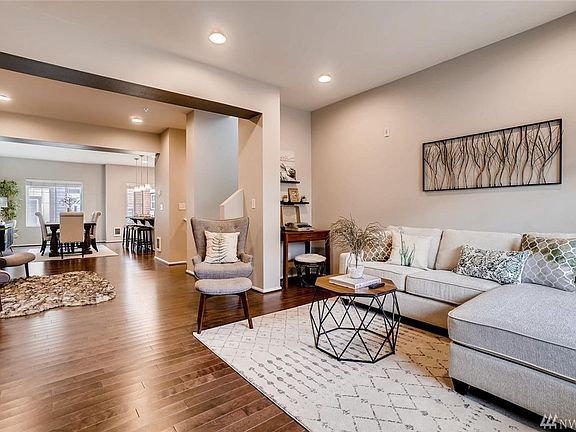 4th image of 10377 156th Pl NE APT 105