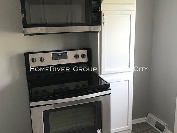 2nd image of 6632 Metcalf Ave