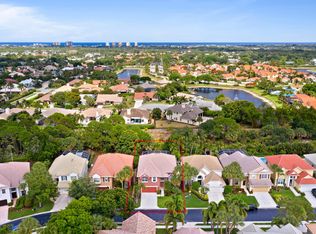 33 Princewood Ln, Palm Beach Gardens, FL 33410