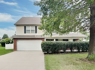 5742 Roxbury Dr, Murfreesboro, TN 37128