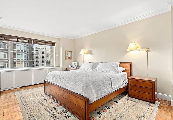 5th image of 166 E 63rd St APT 12F