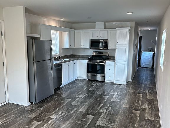 4th image of 600 N 1st St #10987490