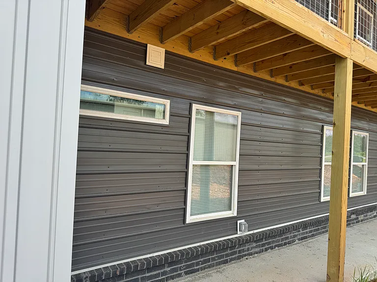 2301 N Center St — Photo 6