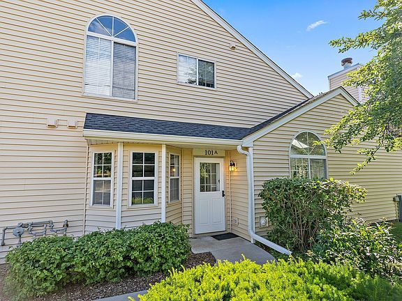 2nd image of 101 Brittany Dr #18A