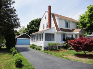 61 Chase St, Hyannis, MA 02601