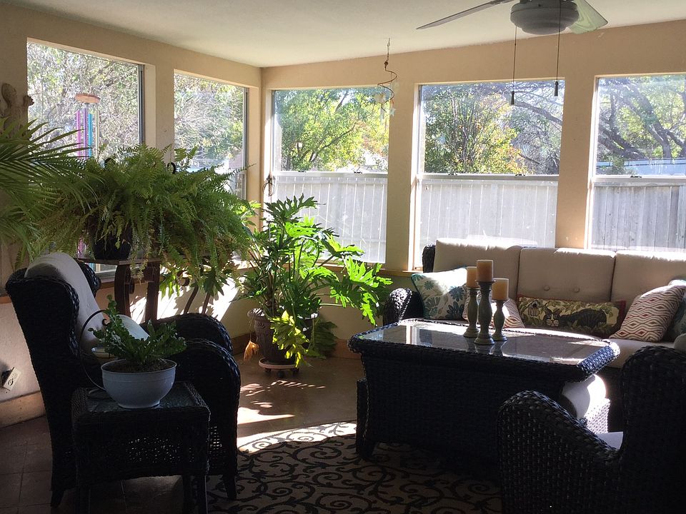 2nd image of 700 Battlecreek Ln