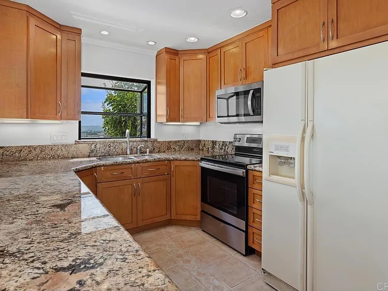 3903 California St #1 — Photo 6