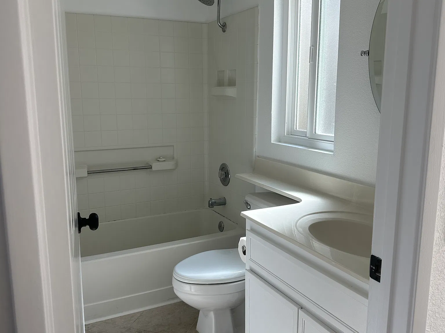 2 bed, 1076 sqft, $3,500 — Photo 2