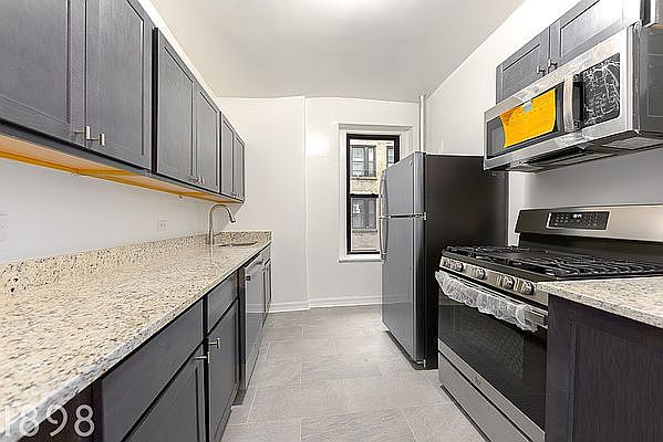 1st image of 1 Wadsworth Ave #3F