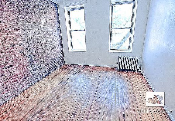 5th image of 127 2nd Ave APT 3