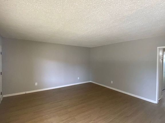 4th image of 304 N Lincoln Ave APT D