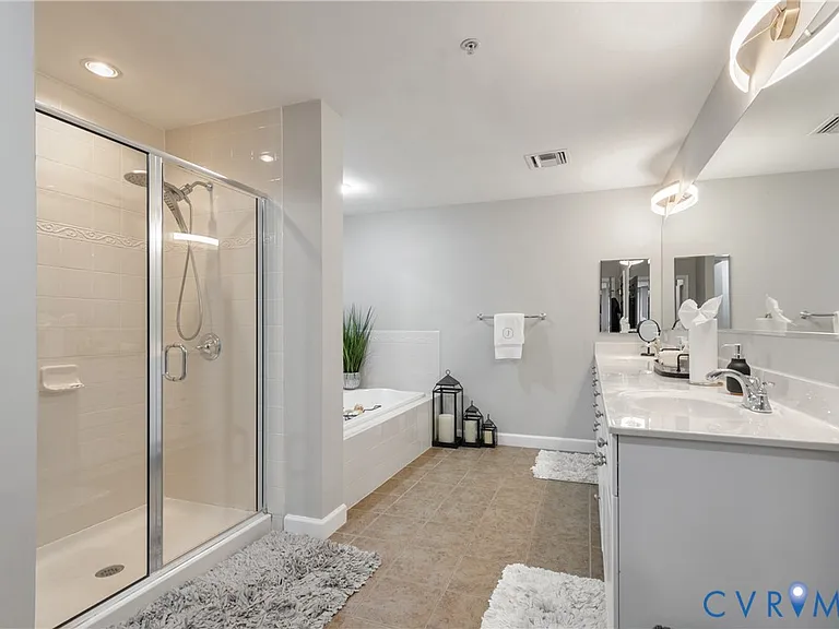 4820 Old Main St #301 — Photo 31