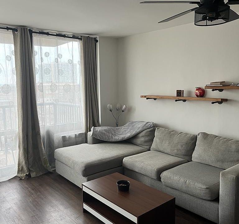 1st image of 2605 S Indiana Ave Unit 606