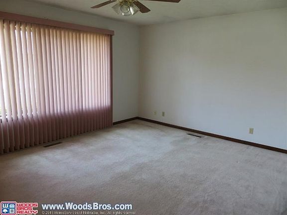 4th image of 1620 Eastridge Ave