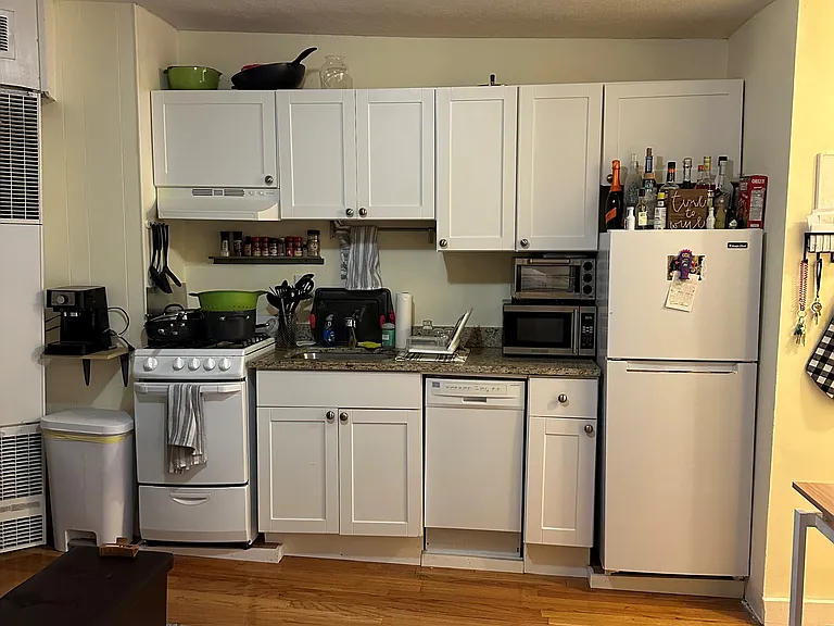 145 Endicott St #10 — Photo 11