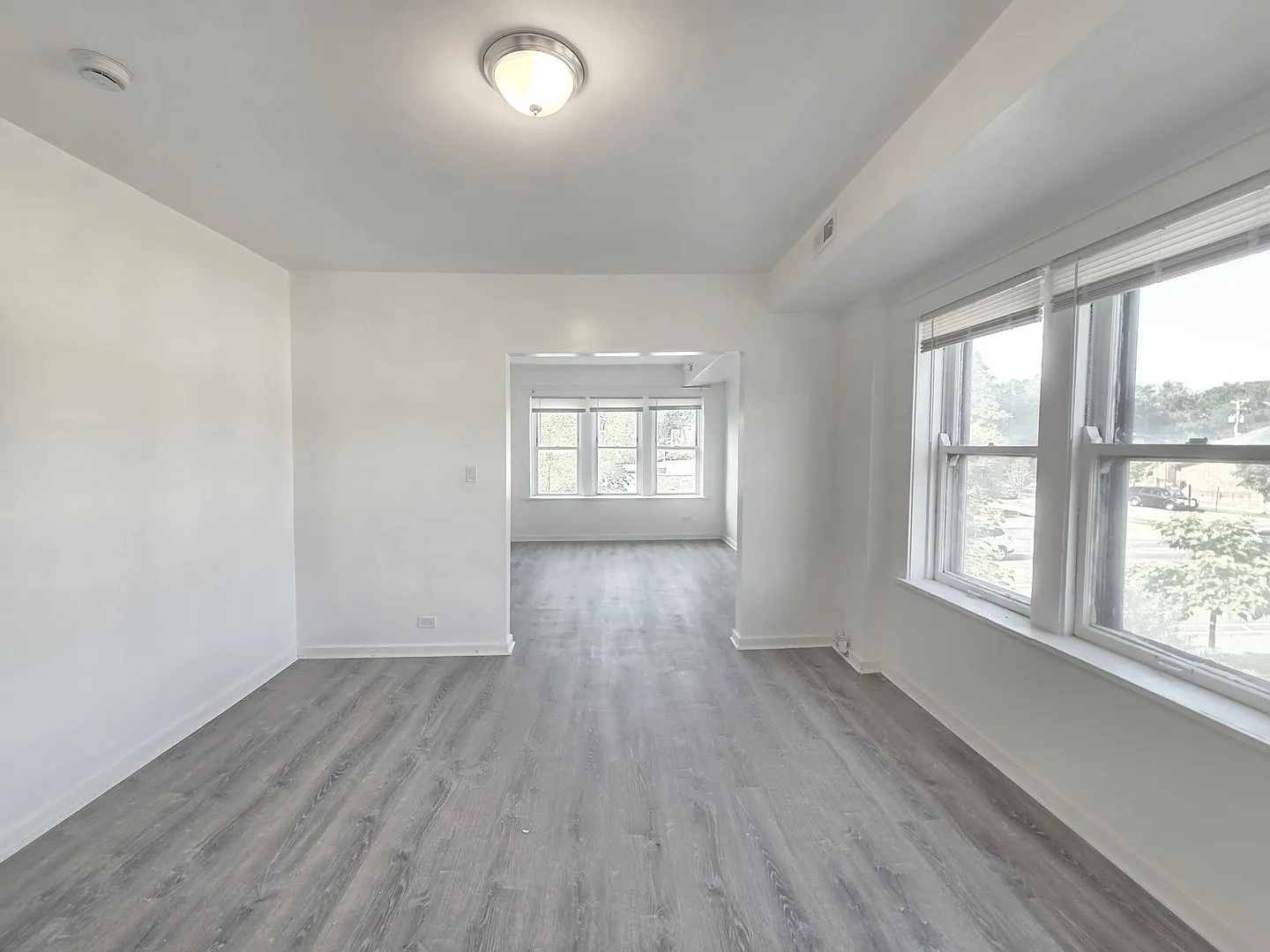 2 bed, 1200 sqft, $1,200 — Photo 4