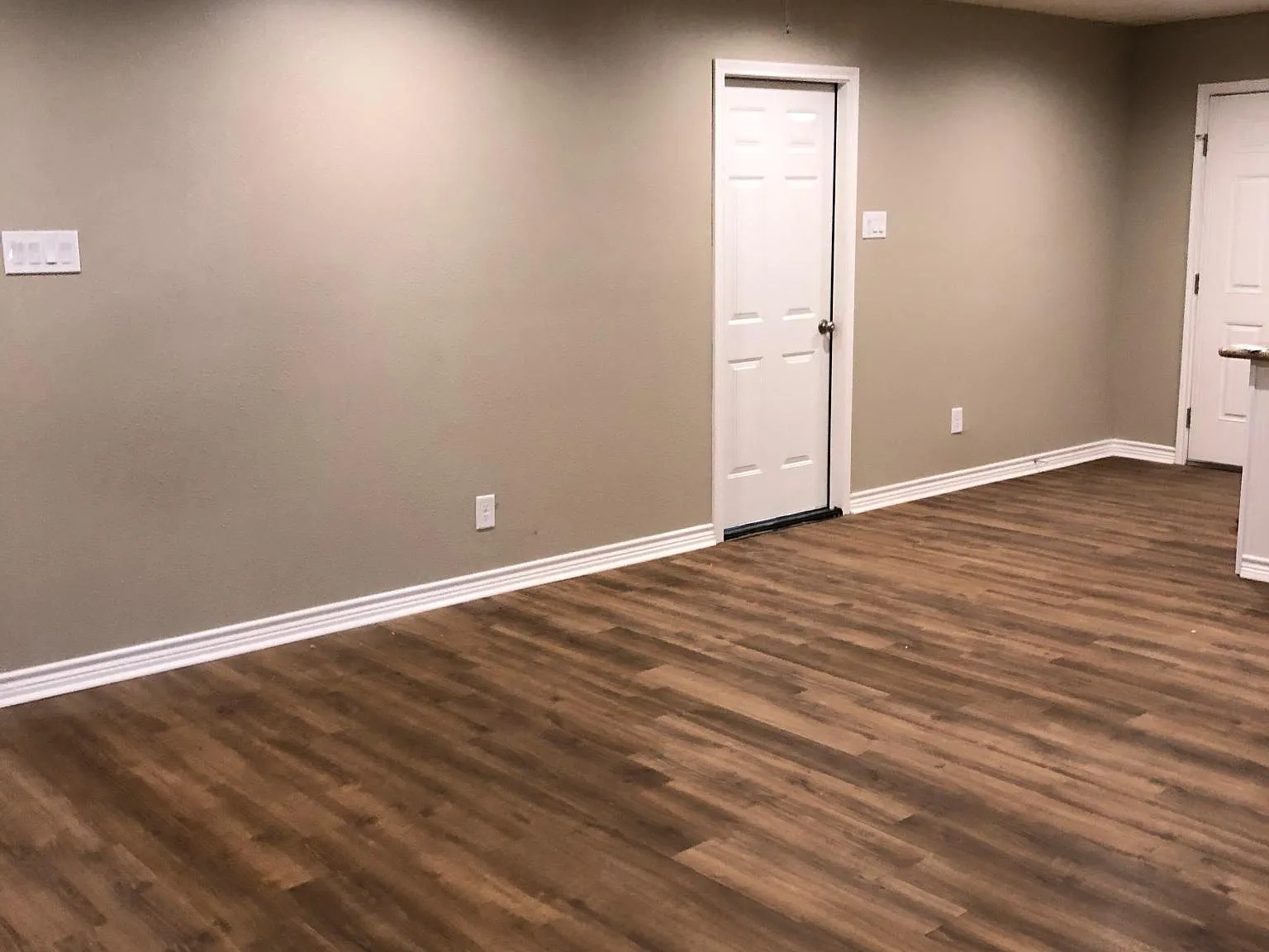 3 bed, 1169 sqft, $1,645 — Photo 2