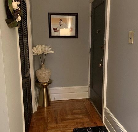 3rd image of 22 Saint Lukes Pl APT 31