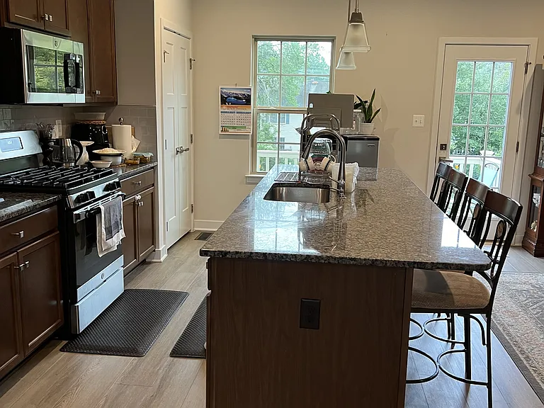 9623 Tall Oaks Rd — Photo 5