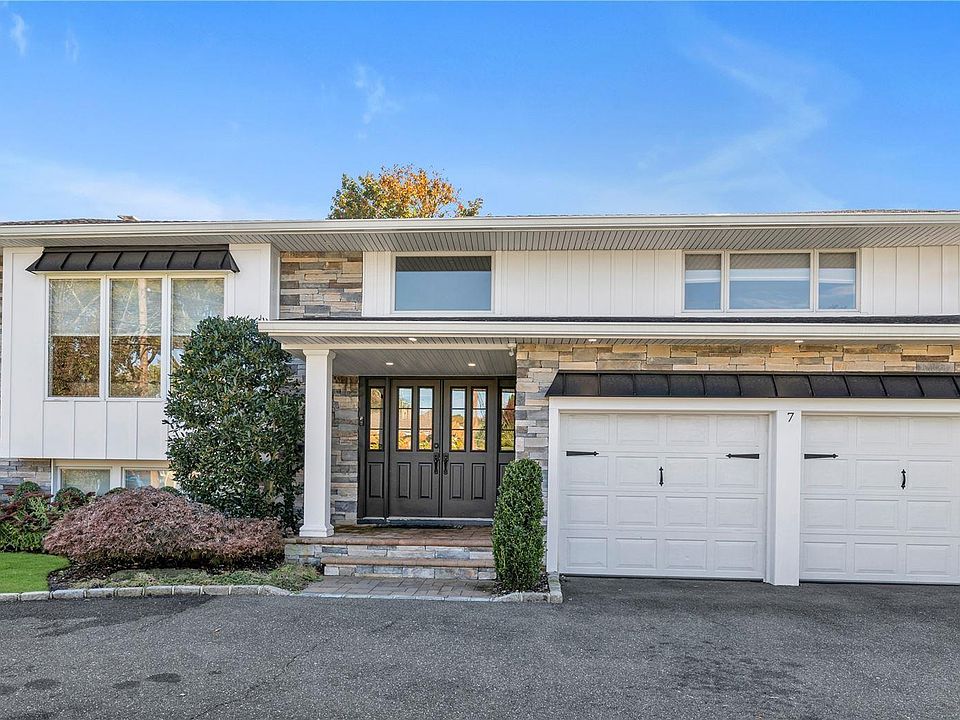 1st image of 7 Schuyler Drive