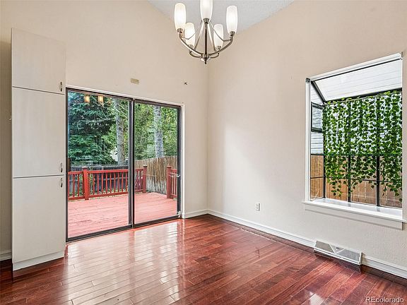 5th image of 1522 S Carson Street