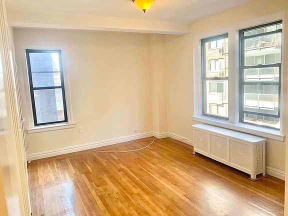 3rd image of 127 W 96th St #F9