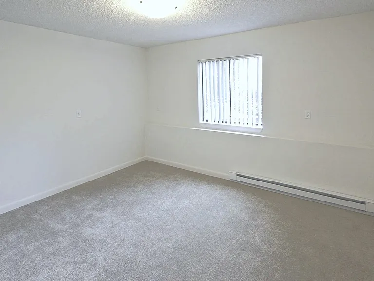 Brunswick Apartments — Photo 20
