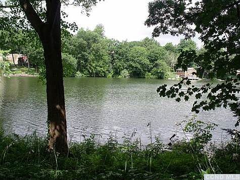1st image of 27 Lake Shore Dr