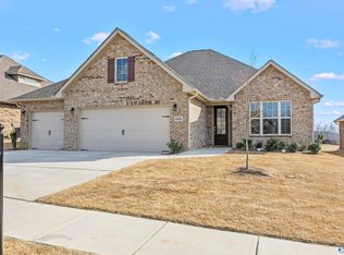 606 Magnolia Cove Ln SW, Hartselle, AL 35640