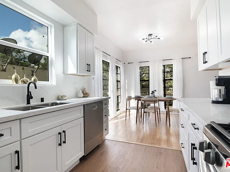 344 S Rexford Dr #4 — Photo 13