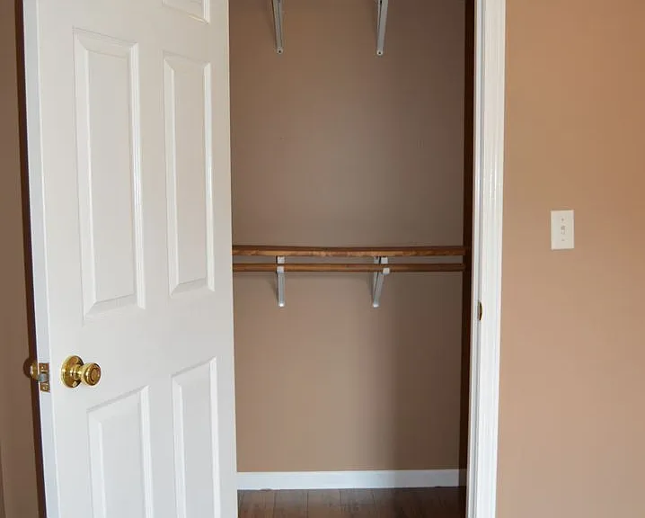 14620 Hobby Dr — Photo 18