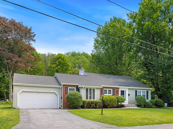 7 Sherry Dr, Andover, MA 01810