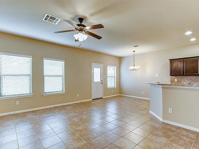 6039 Shelbourne Park Ln — Photo 6
