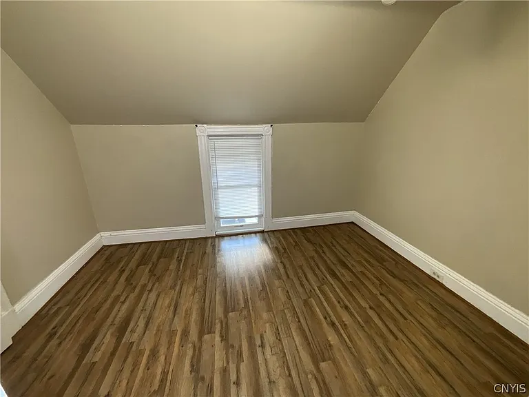622 Sherman St — Photo 19