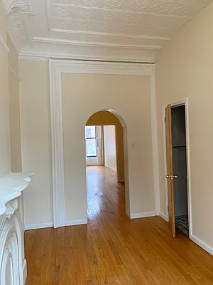 Rented by Compass | media 6