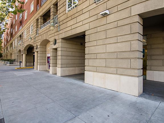 2nd image of 130 E San Fernando St APT 326
