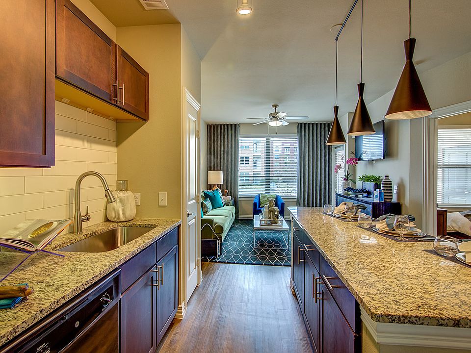 Keller Springs Crossing - 3221 Keller Springs Rd Carrollton TX | Zillow