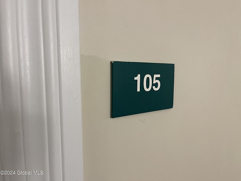 3rd image of 8 Wall Street #105