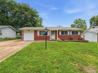 4514 Niagara Dr, Saint Louis, MO 63129