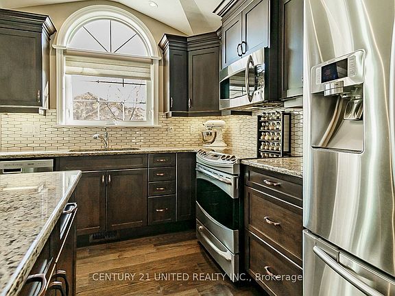 4th image of 301 Carnegie Ave #72