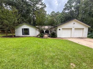 3770 South Loop Dr, Pineville, LA 71360