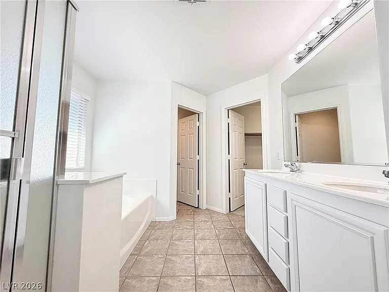 3799 Honey Ridge Ct — Photo 21